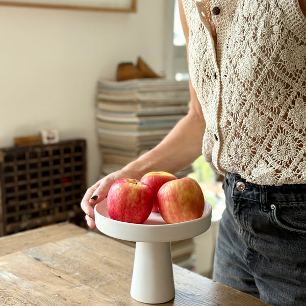 צלחת הגשה על רגל